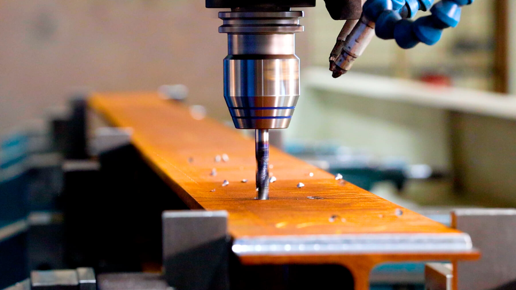 Hartmetallbohrer einer CNC-Fräsmaschine